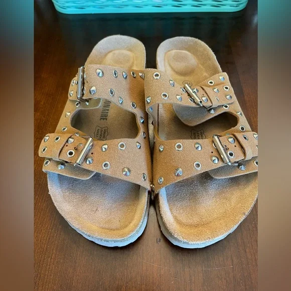 CUSHIONAIRE Women's Landon Cork footbed Sandal with comfort - Picture 4 of 11